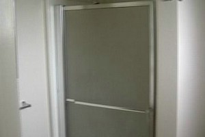 Apt 217 Bathroom.jpg
