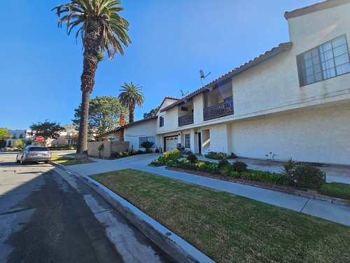 327 Crest exterior 9.jpg