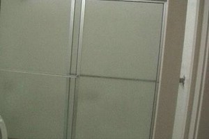 Apt 4 Bathroom.jpg