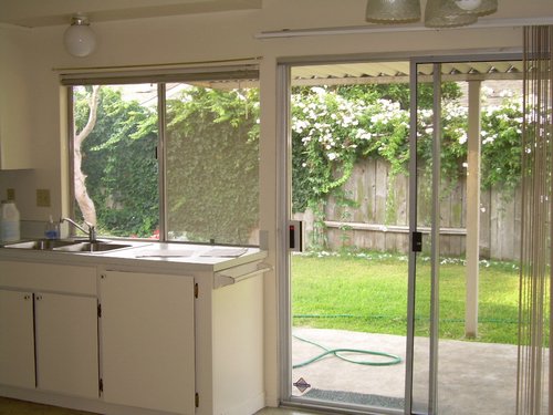 kitchen 2.JPG